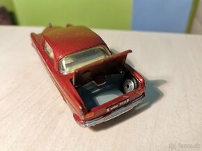 Corgi toys Mercedes 220 coupe - 7