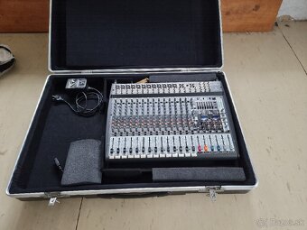 Mix Behringer Europower PMP5000 - 7