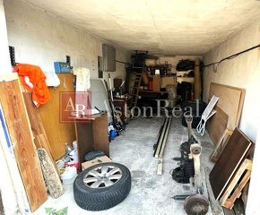 PREDAJ: Murovaná garáž 20 m2 v radovej zástavbe pri Smrečine - 7