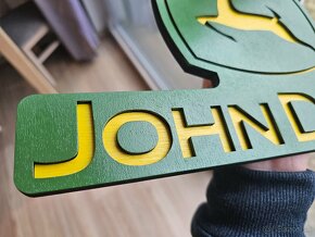 JOHN DEERE Drevené 3D logo 35x20cm - 7