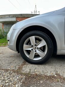 Škoda Octavia Combi 1.6TDi 4x4 MT/6 webasto - 7