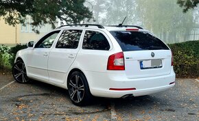 ŠKODA OCTAVIA RS FACELIFT COMBI 2.0 CR TDI - 7