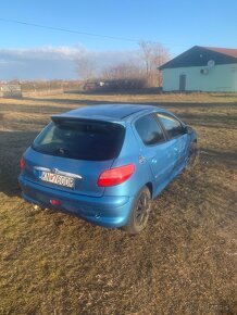 Peugeot 206 2003 benzín - 7