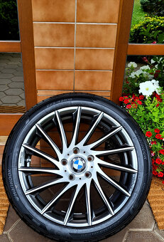 alu R18 5x120, pneu 225/45 RFT, BMW X1, rada 3 - 7