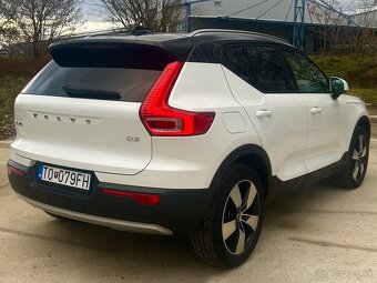 VOLVO XC40 MOMENTUM D3 AUTOMAT - 7