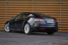 Tesla Model S S75D - 7