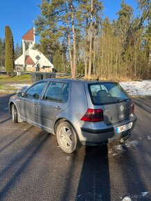 Volkswagen GOLF 4 - 7