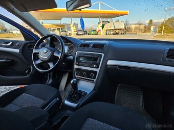 Škoda octavia 2 facelift sedan - 7