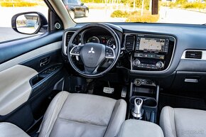 Mitsubishi Outlander PHEV 4x4 A/T (ťažné, max výbava) - 7