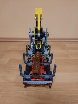 Lego Technic 9397 - Logging Truck - 7