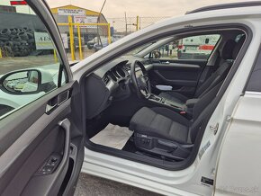 VW Passat Variant B8,5 Facelift 2.0 TDI Business ,ACC,Masáž - 7