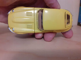 CORGI TOYS - 374 - Jaguar E type - 7