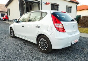 HYUNDAI i30 1.4 BENZIN 80kW 12/2010 - KLIMA, STK, ŠPZ - 7