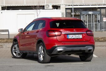 Mercedes-Benz GLA 180 d Entry A/T - 7