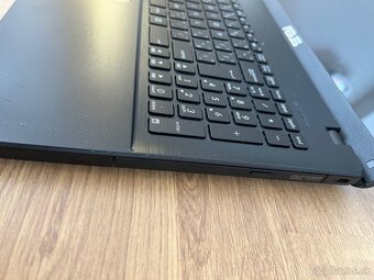 Asus notebook - 7