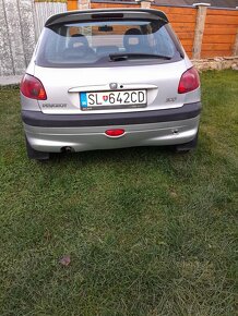 Predám Peugeot 206 1.4 Benzin - 7