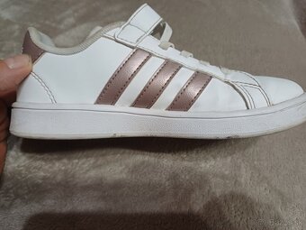 Adidas dievcenske vel. 33 - 7