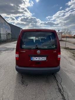 Volkswagen Caddy 1.4 benzín - 7