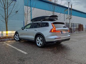 Volvo V60 Cross Country B4 145kW AT8 AWD Pro, v záruke - 7