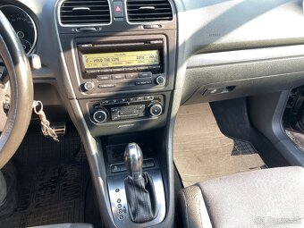 Volkswagen Golf 1.6 tdi DSG - 7