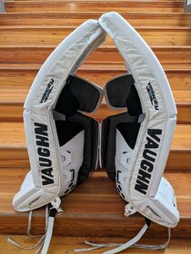 VAUGHN Velocity V9 Carbon Pro lapacka vyrazacka. Betony VE8 - 7