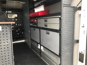 Ford Transit automat- pojazdná dielňa, servisní vůz - 7