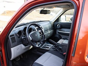 Dodge Nitro 2.8 CRD SXT A/T - 7