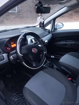 Fiat Grande Punto 2010 - 7