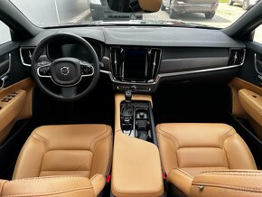 Volvo V90 Cross Country D5 4x4 A8, Pilot Assist, Panoráma - 7