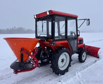 KUBOTA GL 23 Diesel motor 3 válec, 23HP - 7