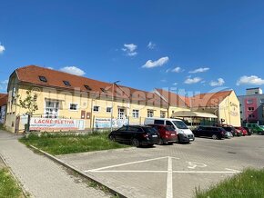 Na predaj veľká, lukratívna komerčná budova v centre Rimavsk - 7