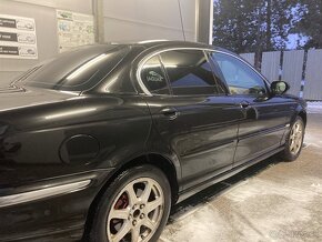 Jaguar X-Type Sedan 2.1 V6, 114 kW, Benzin - 7