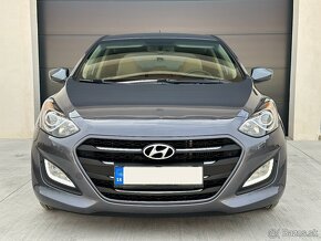 HYUNDAI I30 1.6 CRDI FAMILY / SK AUTO / 1.MAJITEĽ / NEBÚRANÉ - 7