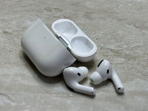 Apple AirPods Pro - 7