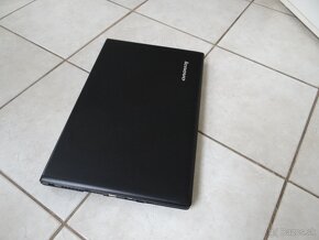 17.3" Lenovo G710/ Core I5/ 8GB RAM/ 128SSD a 750HDD/ NVidia - 7