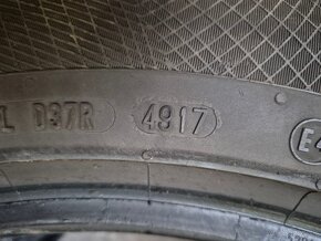 235/55 r18 zimné 2 ks CONTINENTAL detén 7,4 mm - 7