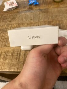 Airpods - 7