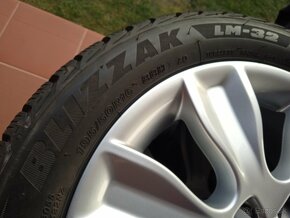 Predám pneumatiky BRIDGESTONE BLIZZAK LM32 195/50 R16 88H. - 7