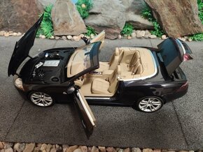 prodám model 1:18 jaguar XK cabrio AUTOART - 7