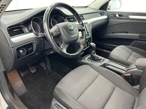 Superb Combi 2,0 TDI CR 4x4 170k Elegance M6 Webasto - 7