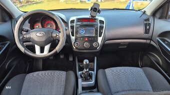 Kia Ceed - 7