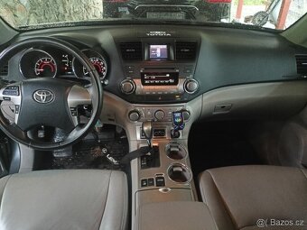 TOYOTA LAND CRUISER/HIGHLANDER 3,5 V6 7 MÍST 2011 LPG TOP - 7