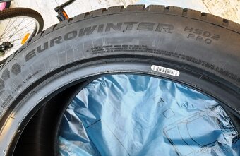 Predám sadu úplne nových pneu Falken EUROWINTER HS02 PRO 235 - 7