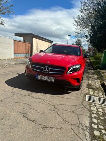 Mercedes Benz GLA200d - 7