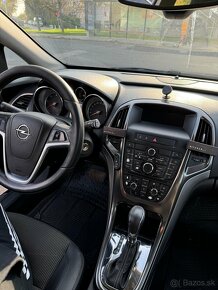 Opel Astra 2.0 CDTI - 7