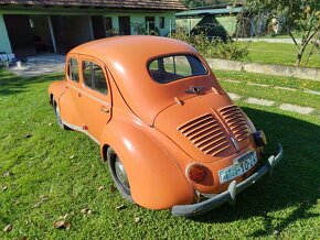 Renault 4 CV - 7