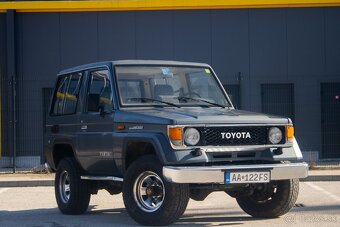 Toyota Land Cruiser - 7