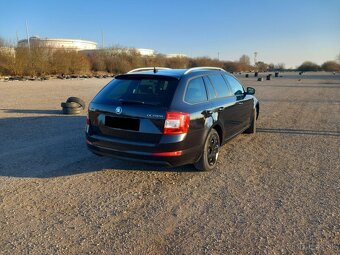 Škoda Octavia Combi 2.0 TDI Elegance/Style DSG - 7