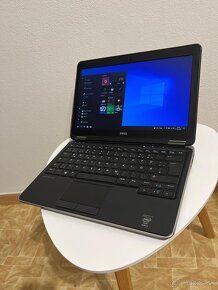 Predám notebook DELL E7240 na náhradné diely alebo na opravu - 7