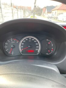 Suzuki Swift 1.3 GLX naj. 60tisíc km - 7